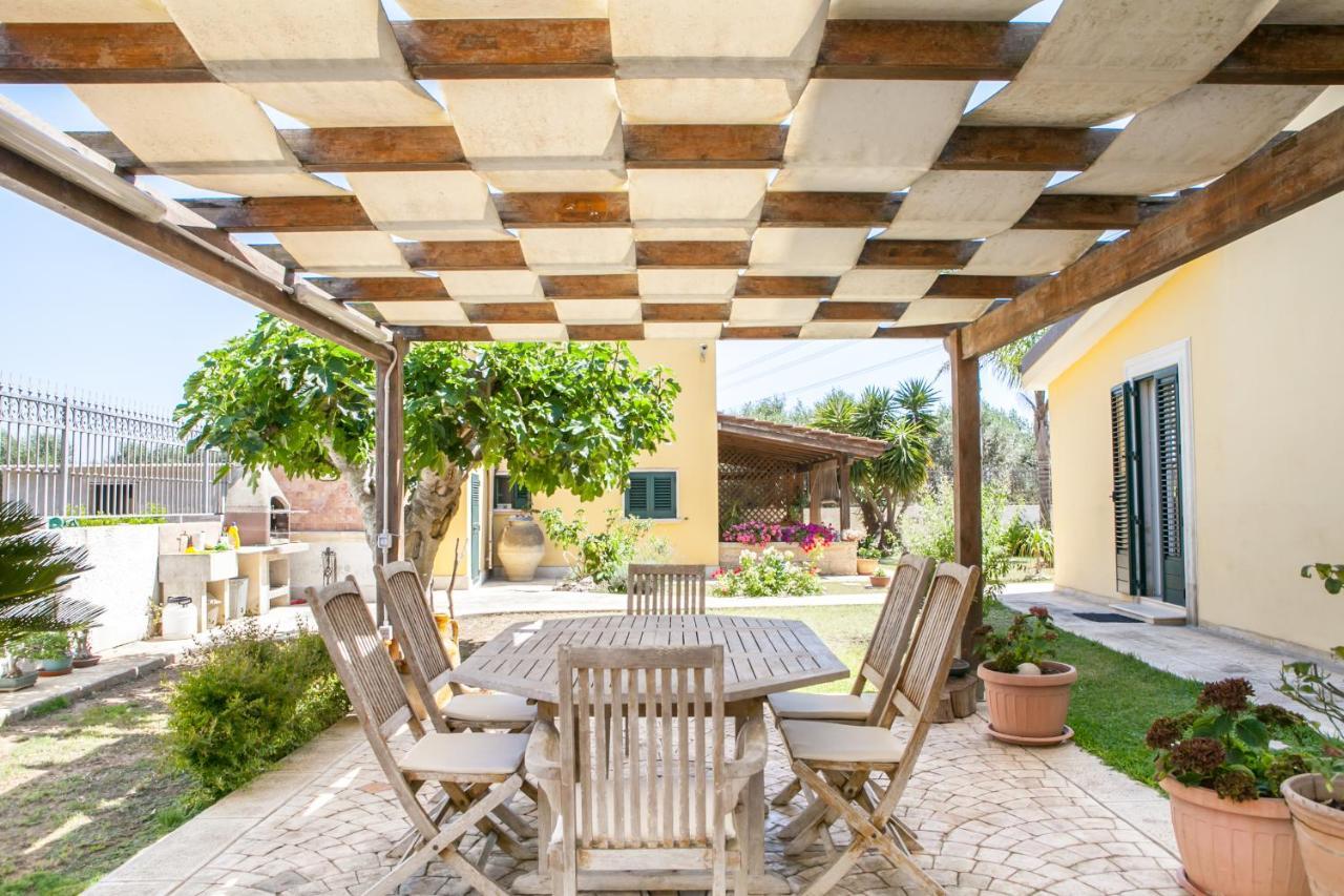 B&B I Tre Ulivi 살리체 살렌티노 외부 사진